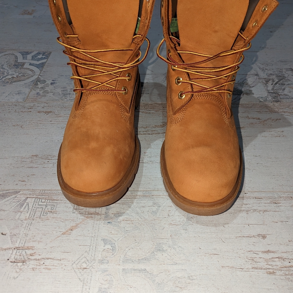 Timberland,10,Tan